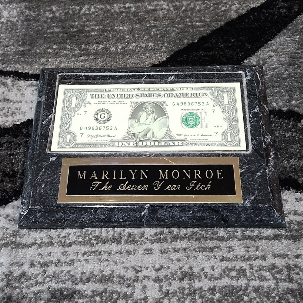 MARILYN MONROE THE SEVEN YEAR ITCH DOLLAR BILL MARBLE WOOD ENGRAVED PLAQ…